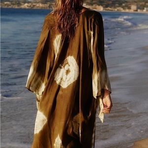 Brand new without tags free people spellbound kimono o/s